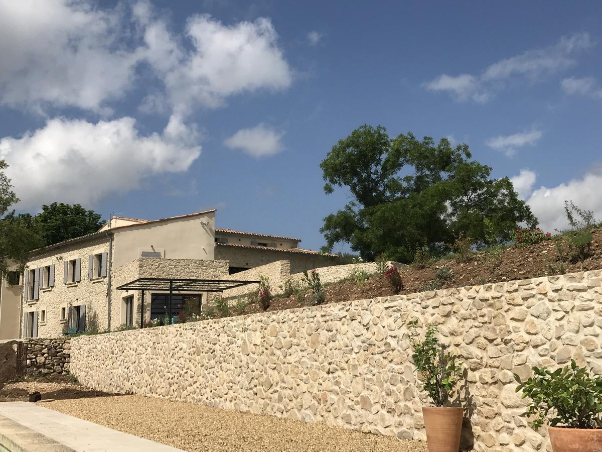 Chut ! C'Est Ici Hotel Venelles Bagian luar foto