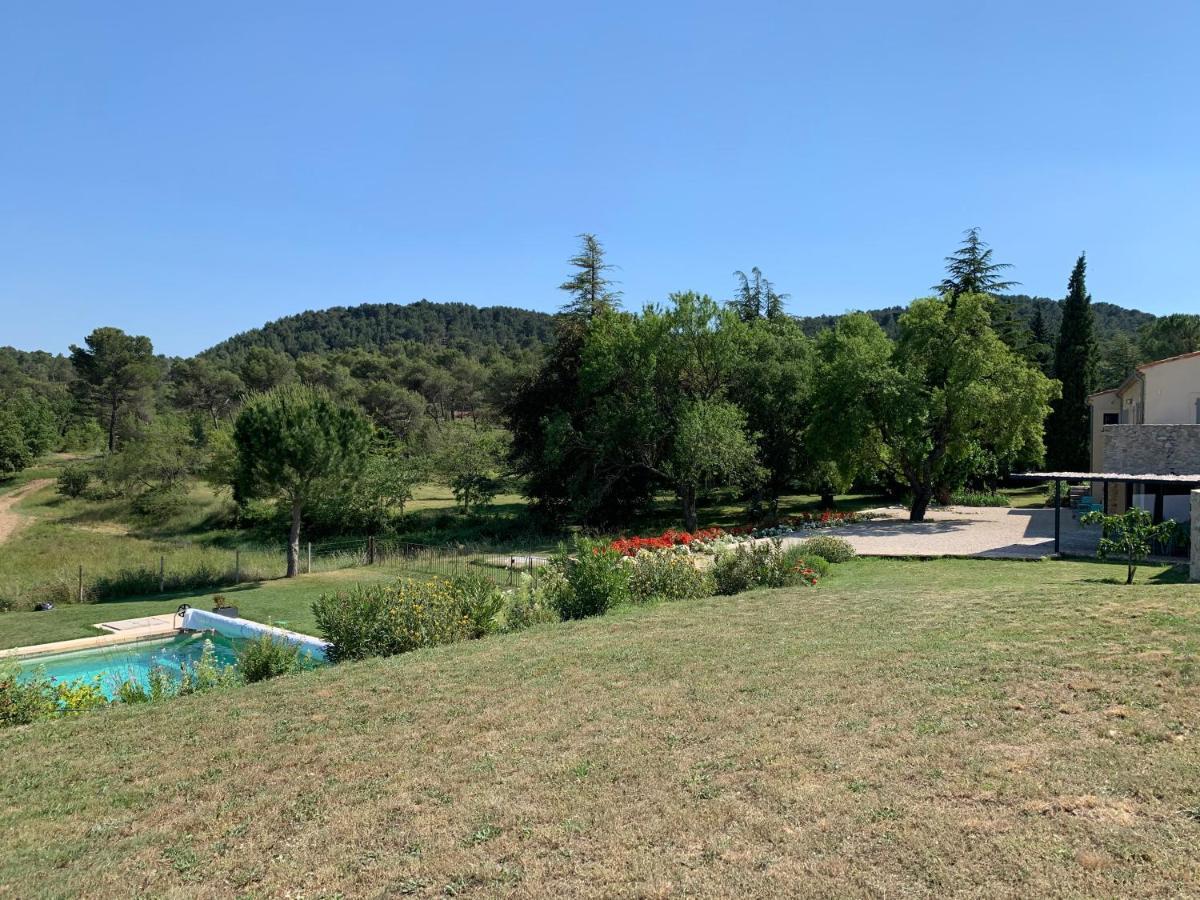 Chut ! C'Est Ici Hotel Venelles Bagian luar foto